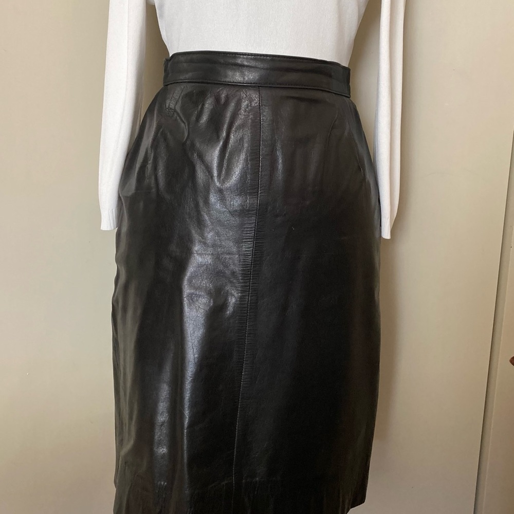 Vintage 1980’s EREZ black leather skirt